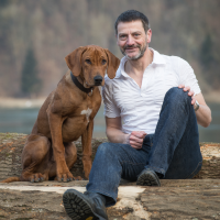 Hundetrainer Oliver Hartmann, Hundeschule Hartmann